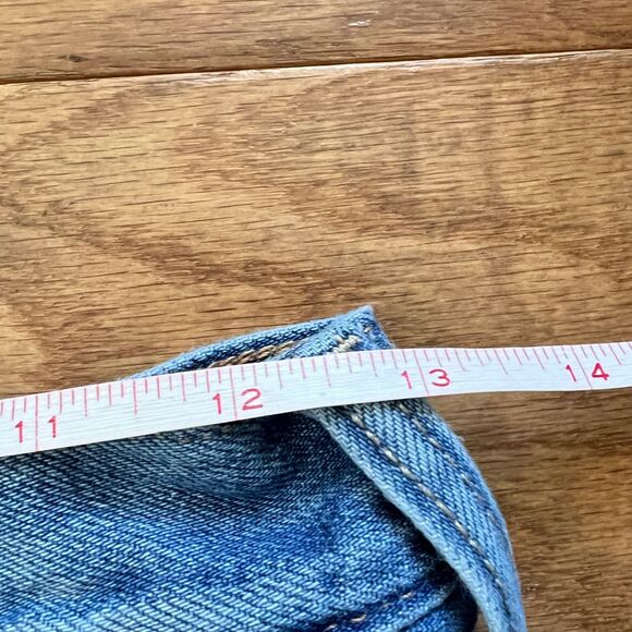 Hollister Jeans Women's Size 00R/23 Low Rise Boyfriend Distressed Light Wash - Picture 7 of 10